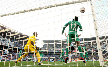 Maradona e Messi non si preoccupano per i goal. Il portiere della Nigeria ringrazia Dio.