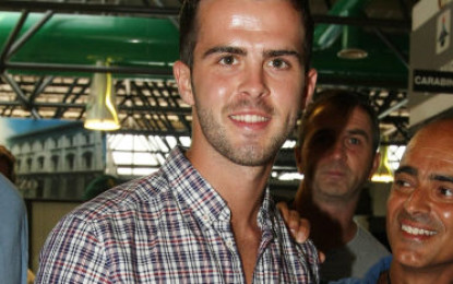 Miralem Pjanic si presenta: “Deluso per essere stato ceduto, ma pronto a ripagare la fiducia dimostratami dalla Roma e da Luis Enrique”.