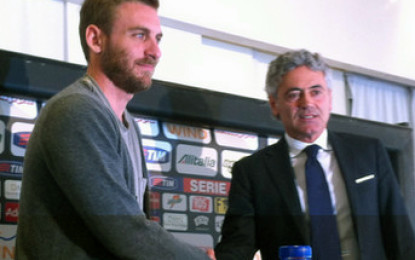 Per De Rossi amore incondizionato per la Roma. Nel nuovo contratto nessuna clausola.