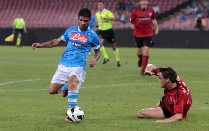 Tutti pazzi per Insigne nella “prima” al San Paolo. Battuto 2-1 il Bayern Leverkusen. Male la difesa con Cannavaro, meglio con l’ingresso di Fernandez.