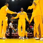 Sacramento Kings v Los Angeles Lakers