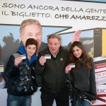 federico russo antonello fassari e angelica con il biglietto atac