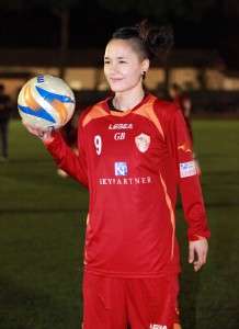 RIANA NAINGGOLAN2