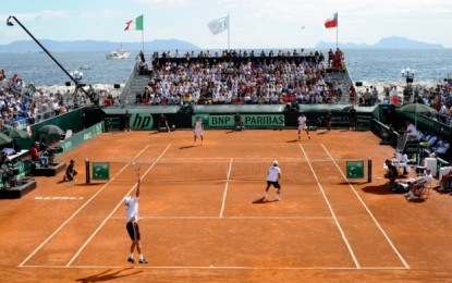 Coppa Davis: Italia-Gran Bretagna a Napoli dal 4 al 6 aprile. Assegnati in via provvisoria al Tc partenopeo i quarti della sfida a squadre: dal 4 al 6 aprile la sfida che vale la semifinale contro la Svizzera di Federer/Wawrinka o il Kazakistan