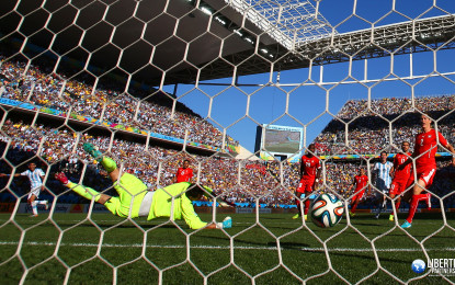 Argentina-Svizzera 1-0: Messi inventa, Di Maria segna. Sabato toccherà al Belgio.