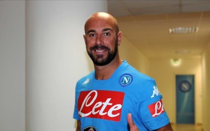 S.S.C.Napoli: primo giorno della stagione 2015/16, ritrovo della squadra a Castel Volturno. Inizia ufficialmente la stagione azzurra 2015/16. L’arrivo e l’entusiasmo del gruppo al Centro Tecnico