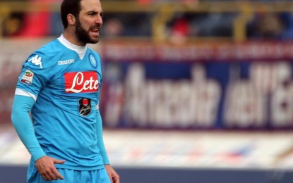 TRIPLICE FISCHIO – Blackout Napoli! Higuain si sveglia tardi, Calleti rimpiange l’errore fatale