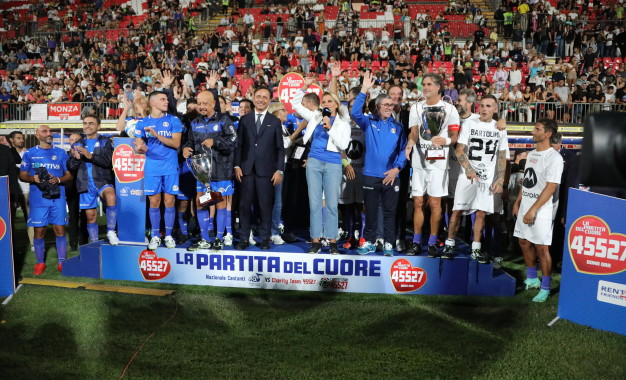 Partita del Cuore 2022: a Monza calcio e spettacolo in campo per beneficenza. FOTOGALLERY