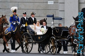 Wedding+Swedish+Crown+Princess+Victoria+Daniel+2KHuirxaIUQl[1]