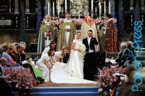 Wedding+Swedish+Crown+Princess+Victoria+Daniel+4_GaMv2o8d6l[1]
