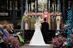 Wedding+Swedish+Crown+Princess+Victoria+Daniel+U1Xn5tuRiPhl[1]