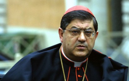 Il Cardinale Sepe sfida la camorra:”Per i boss niente funerali in chiesa, e non devono fare da padrini”