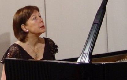 Apre la stagione dei concerti cameristici del Teatro Diana. Si inizia il 24 febbraio con la pianista Joanna Trzeciack.