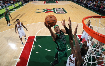 Boston parte con un parziale 17-0 per poi essere rimontati e perdere contro Milwaukee. Per i Celtics, ancora privi di Rondo, un’altra occasione persa.