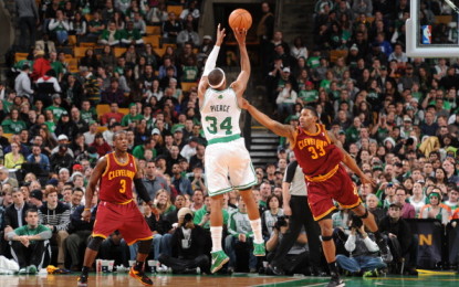 Pierce e Rondo riportano i Celtics alla vittoria. 103-91 contro i Cleveland Cavaliers al TD Garden di Boston.