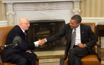 Napolitano incontra Obama alla Casa Bianca. Il Presidente Usa si tiene informato sule elezioni italiane e promette di ricambiare presto la visita.
