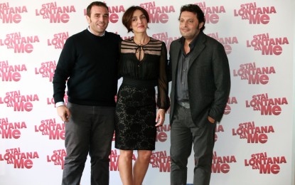 “Stai lontano da me” dal 14 novembre al Cinema con Ambra Angiolini ed Enrico Brignano
