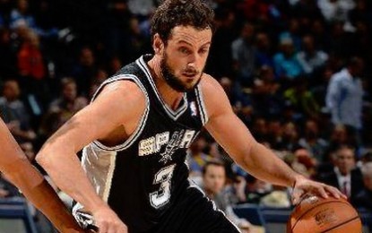 I rimaneggiati Spurs passeggiano al TD Garden: 104-92. Belinelli alla sua prima doppia doppia (16 punti, 11 rimbalzi), quasi tripla (8 assist).