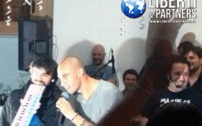 Paolo Cannavaro saluta Napoli in una emozionante festa. Presenti amici e tutta la squadra del Napoli