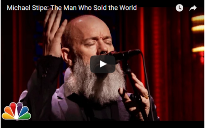 Michael Stipe canta ‘The man who sold the World’ live al ‘Tonight show’
