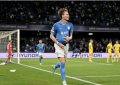 Il Maradona esplode nel festival del gol: McTominay trascina il Napoli alla prima gioia europea